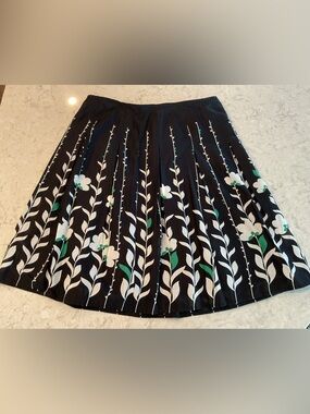 Apt. 9 Flirty Twirly Black A-Line Skirt with White/Green Floral Print Size 14P